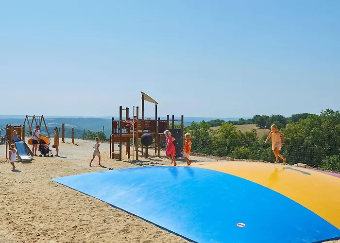 In France With Private Garden Ferienhaus